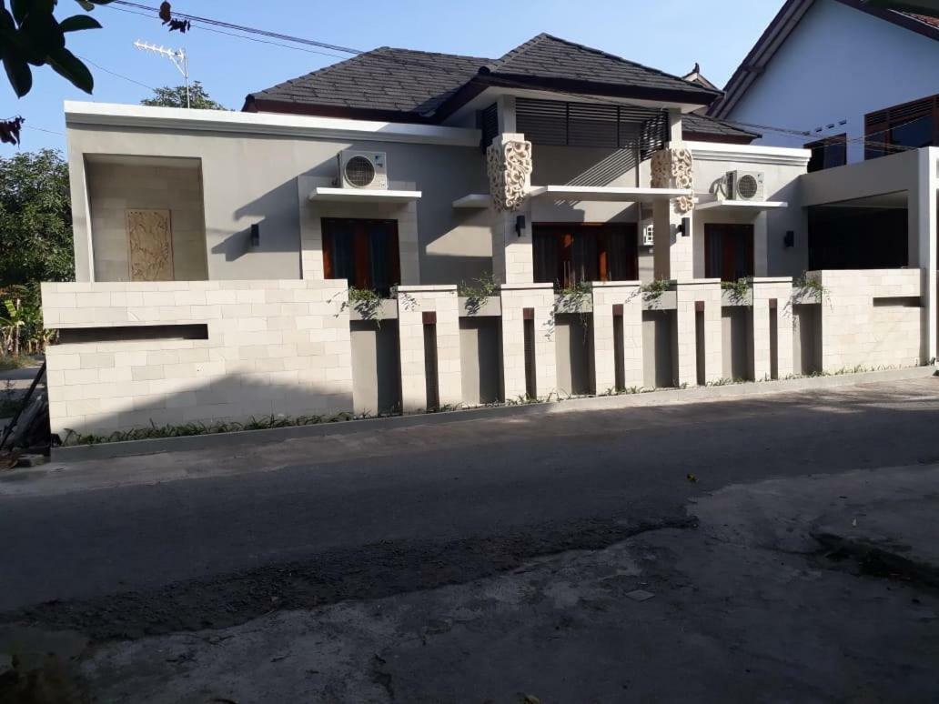 Imperial Villa Syariah Yogyakarta Exterior photo
